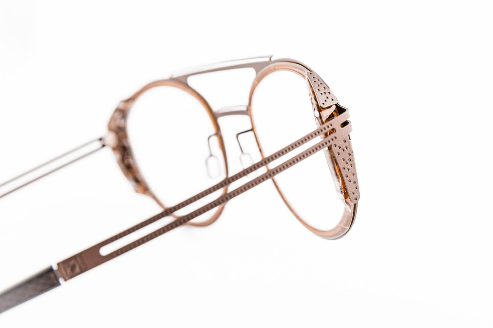 Créateur de acétate & acier Krom