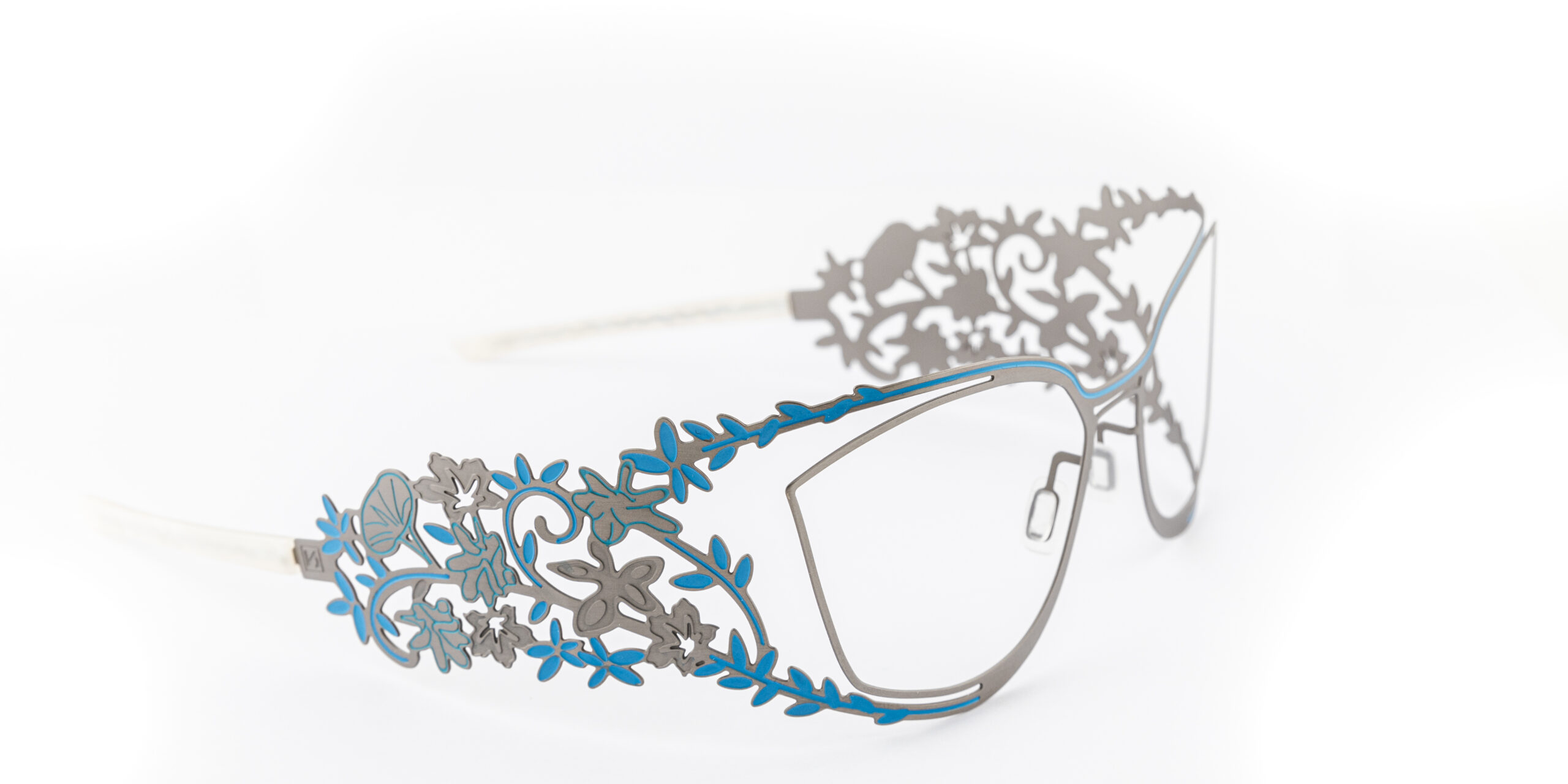 1956 - Gris ruthénium liseré Turquoise