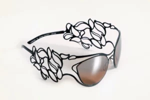 lunette originale femme Cursa 817 noir mat
