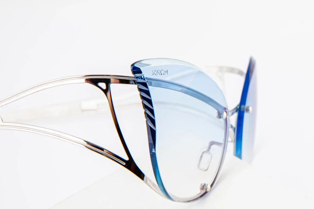 lunette sur-mesure femme kiriado inox détail