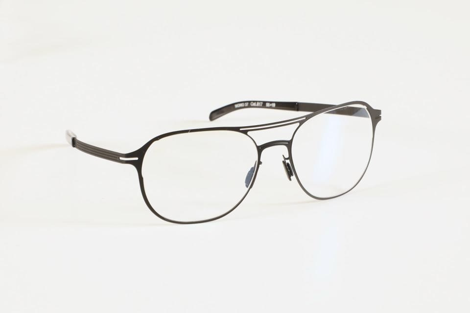 817 - Noir mat