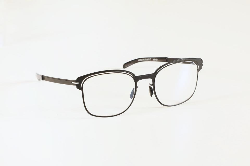817 - Noir mat